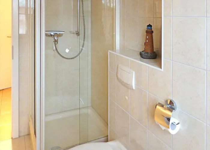 Gruene Str 36 H W 8 شقة